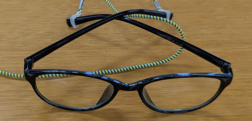 100均老眼鏡本体
